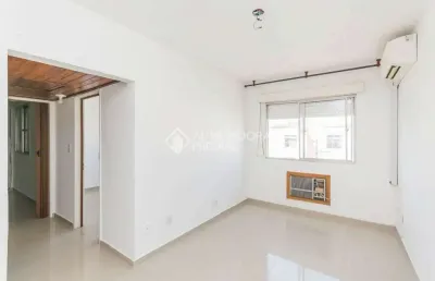 Apartamento com 2 quartos à venda na rua orfanotrófio, 700, alto petrópolis, porto alegre, 48 m2 por r$ 180.000