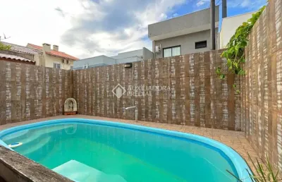Casa com 3 quartos à venda na rua michael motta seelig, 36, hípica, porto alegre, 133 m2 por r$ 450.000