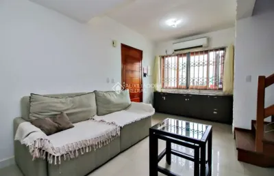 Casa em condomínio fechado com 3 quartos à venda na rua landel de moura, 2225, tristeza, porto alegre, 131 m2 por r$ 459.900