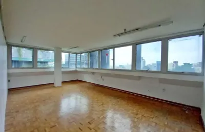 Sala comercial à venda na rua dom pedro ii, 1220, são joão, porto alegre, 47 m2 por r$ 440.000