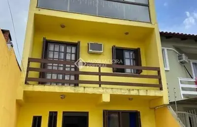 Casa com 2 quartos à venda na rua doutor carlos de sá, 32, hípica, porto alegre, 151 m2 por r$ 470.000