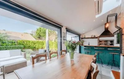 Casa com 3 quartos à venda na rua general tadeusz kosciuszko, 38, jardim isabel, porto alegre, 250 m2 por r$ 1.490.000