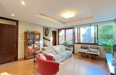 Casa em condomínio fechado com 3 quartos à venda na avenida guaíba, 4680, vila assunção, porto alegre, 226 m2 por r$ 950.000