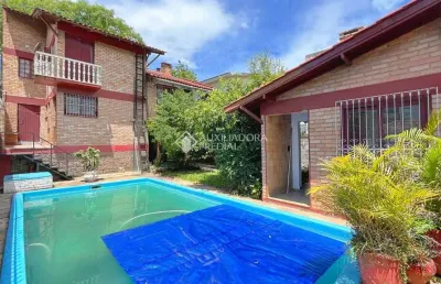 Casa com 3 quartos à venda na travessa nova trento, 407, tristeza, porto alegre, 240 m2 por r$ 850.000