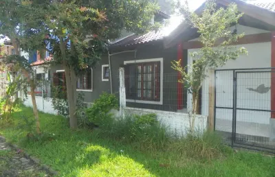 Casa com 3 quartos à venda na rua alberto zolin filho, 41, hípica, porto alegre, 118 m2 por r$ 400.000
