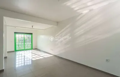 Casa com 3 quartos à venda na rua doutor pitrez, 329, ipanema, porto alegre, 227 m2 por r$ 700.000