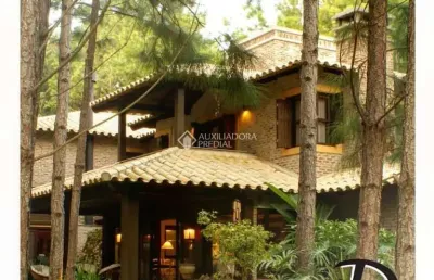 Casa em condomínio fechado com 7 quartos à venda na praia de atlântida, 21, centro, xangri-lá, 490 m2 por r$ 2.580.000