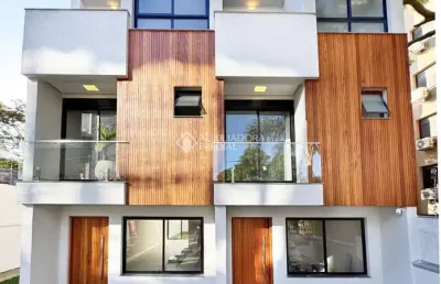Casa com 3 quartos à venda na rua doutor pereira neto, 530, tristeza, porto alegre, 135 m2 por r$ 1.098.000