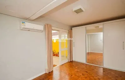 Apartamento com 2 quartos à venda na avenida independência, 479, independência, porto alegre, 70 m2 por r$ 349.000