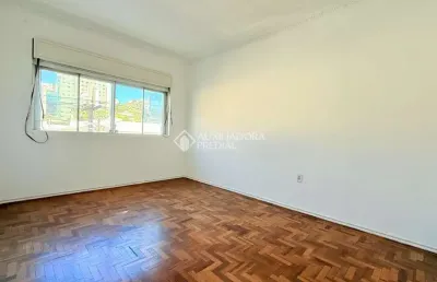 Apartamento com 2 quartos à venda na avenida cristóvão colombo, 840, floresta, porto alegre, 72 m2 por r$ 260.000