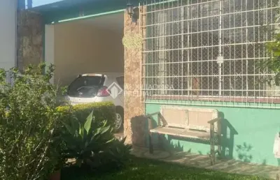 Casa com 2 quartos à venda na rua dona augusta, 696, menino deus, porto alegre, 110 m2 por r$ 565.000