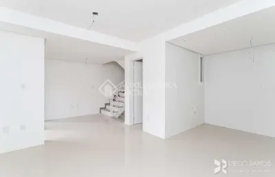 Casa em condomínio fechado com 3 quartos à venda na rua padre joão batista reus, 2754, camaquã, porto alegre, 123 m2 por r$ 480.000