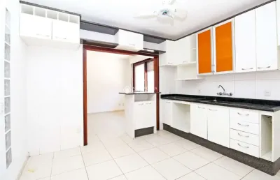 Casa em condomínio fechado com 3 quartos à venda na rua jataí, 267, cristal, porto alegre, 130 m2 por r$ 380.000