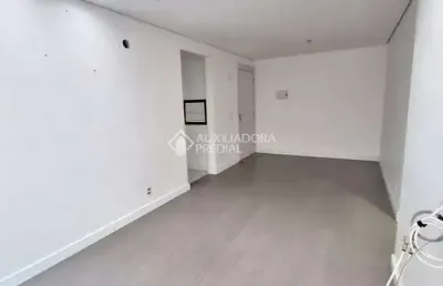 Apartamento com 3 quartos à venda na avenida da cavalhada, 3559, cavalhada, porto alegre, 71 m2 por r$ 350.000