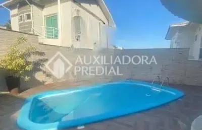 Casa com 3 quartos à venda na rua dos tucanos, 92, nova palhoça, palhoça, 292 m2 por r$ 1.880.000