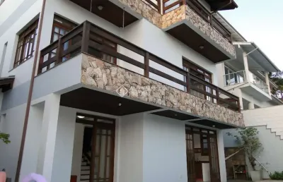 Casa com 5 quartos à venda na rua doutor celso nicodemus lopes, 221, joão paulo, florianópolis, 375 m2 por r$ 3.000.000