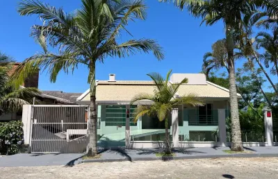 Casa com 4 quartos à venda na rua maurílio lopes da silva, 203, praia brava, florianópolis, 363 m2 por r$ 4.500.000