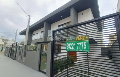 Casa com 3 quartos à venda na rua verona, 3, pagani, palhoça, 136 m2 por r$ 990.000