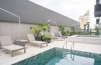 Apartamento com 2 quartos à venda na rua coronel pedro demoro, 1901, balneário, florianópolis, 73 m2 por r$ 928.441