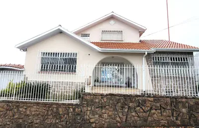 Casa comercial com 15 salas para alugar na Rua Senador Xavier da Silva, 294, São Francisco, Curitiba