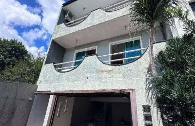 Sobrado com 4 dormitórios à venda, 210 m² por r$ 980.000 - pioneiros catarinenses - cascavel/pr
