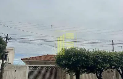 Casa para venda no jardim caparroz com 03 dormitórios.