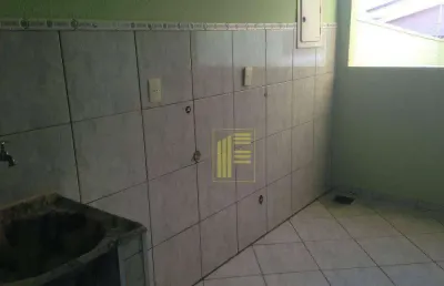 Salão comercial com casa de 02 quartos para locação no jardim conceição.