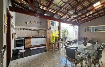 Casa para venda no boa vista com varanda gourmet, 04 dormitórios e garagem.