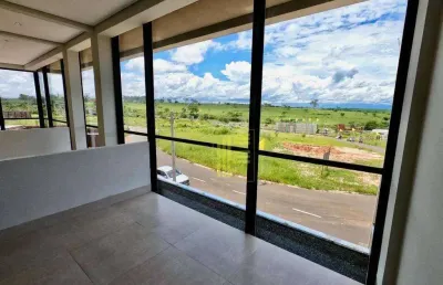 Alugo sala comercial em mirassol com cerca de 100m², ideal para empresas, depósitos, oficinas ou sede administrativa.