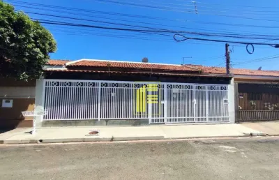 Jardim maria lúcia - impecável! - 03 dormitórios - garagem. r$250.000,00.