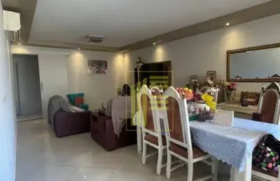 Lindo apartamento no centro para venda um por andar!