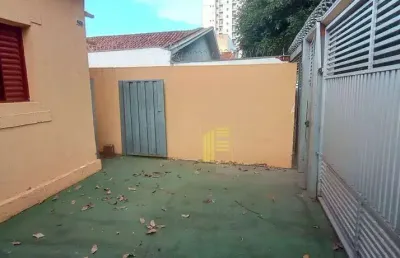 Casa ára locação no boa vista com 02 quartos e 01 vaga de garagem.