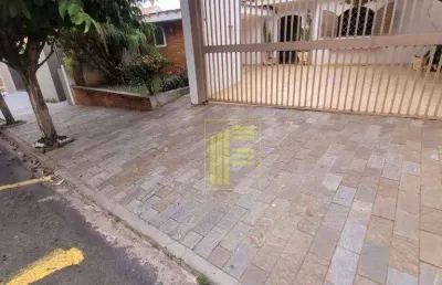 Casa no alto rio preto para locação com 04 quartos, churrasqueira, 04 vagas de garagem.