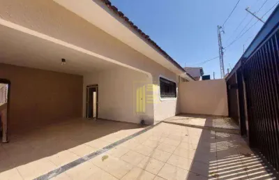 Casa terrea para locação com edícula, reformada, no bairro jardim america próximo da avenida méxico.