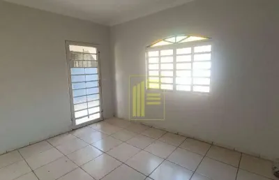 Casa com 2 quartos para alugar na Rua Doutor Cervantes Arantes, Jardim Vale do Sol, São José do Rio Preto
