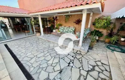 Casa com 5 dormitórios à venda, 400 m² por r$ 1.750.000,00 - itaipu - niterói/rj