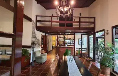 Casa com 5 dormitórios à venda, 298 m² por r$ 3.180.000,00 - camboinhas - niterói/rj