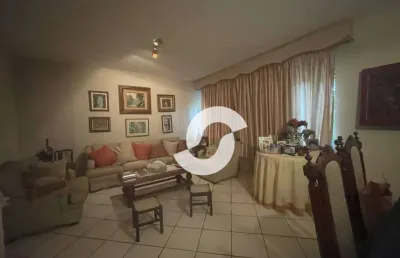 Casa com 3 quartos à venda na Rua Tupinambás, 215, São Francisco, Niterói