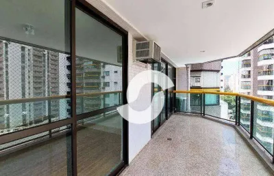 Excelente apartamento com 205m². 4 quartos sendo 2 suítes, 2 vagas de garagem na melhor localização de icaraí.