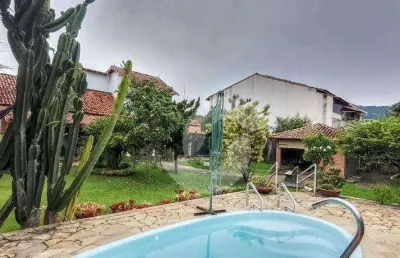 Casa com 3 dormitórios à venda, 217 m² por r$ 900.000,00 - loteamento maravista - niterói/rj