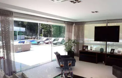 Paradisíaca casa no ubá floresta com 4 suites lazer completo.