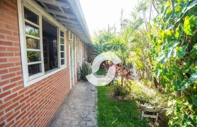 Casa com 5 dormitórios à venda, 350 m² por r$ 1.200.000,00 - itaipu - niterói/rj