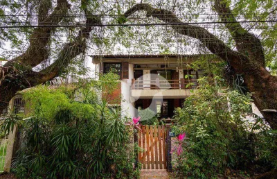 Casa com 3 dormitórios à venda, 266 m² por r$ 795.000,00 - mata paca - niterói/rj