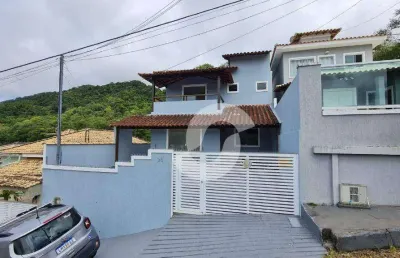 Casa com 3 dormitórios à venda, 165 m² por r$ 690.000,00 - itaipu - niterói/rj