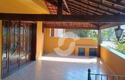 Linda casa duplex com 3 quartos, 2 suítes, varanda!