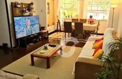 Apartamento amplo a venda por r$280.000,00 com 110m², sala, 4 quartos/1suíte, 3 banheiros, cozinha e área