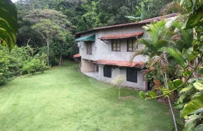 Sítio com excelente área externa, 3000 m², perfeito para construção clinica de repouso/reabilitação, pousada e lazer