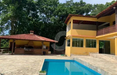 Fantástico sítio com cachoeira e piscina em saquarema
