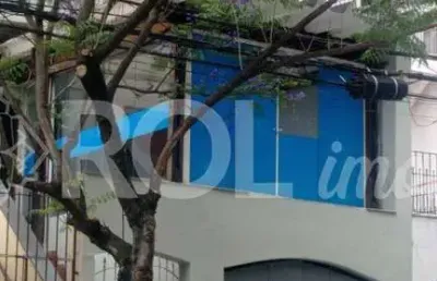 Casa com 260 m² para venda ou aluguel na av. bosque da saúde, para uso comercial ou residencial.