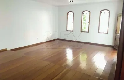 Casa com 3 quartos à venda na rua benedito moreira pinto, jardim panorama, bauru, 182 m2 por r$ 750.000